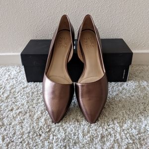 NWT Naturalizer Samantha Flats